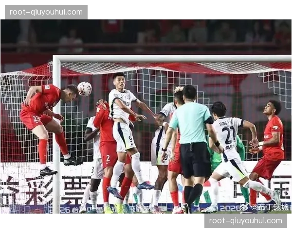 河南队客场战平西海岸 古斯塔沃钟义浩中场控制力不足